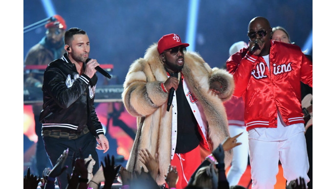 Here's all the best non-football action from the Super Bowl
