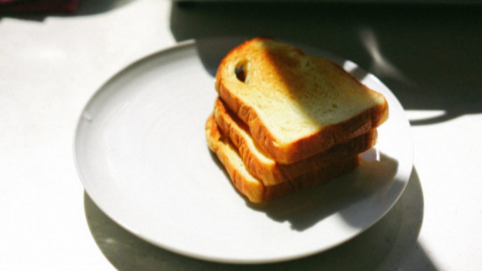 Burnt toast could be as dangerous as traffic fumes, says science