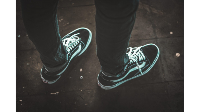 Throwing shoes on the ground is the latest viral trend