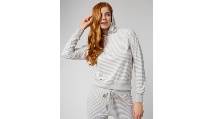 The best loungewear for her: stay snug this winter