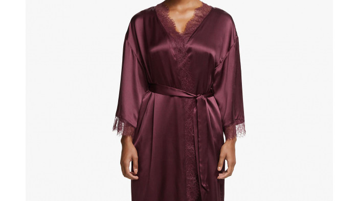 The best loungewear for her: stay snug this winter