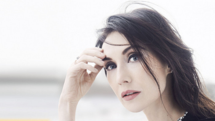 5 best vocalists of all time, according to Carice Van Houten