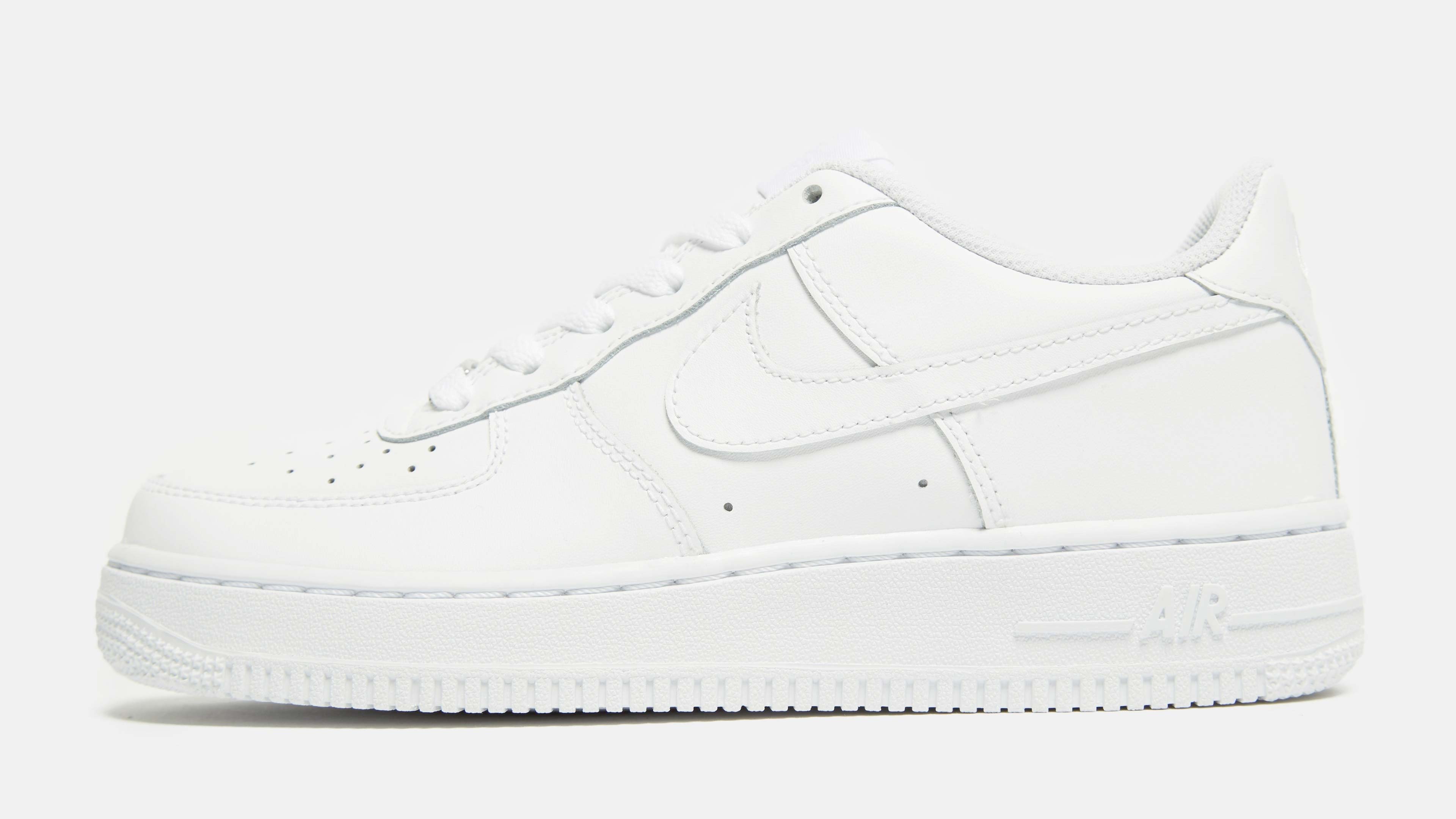 best white nike trainers