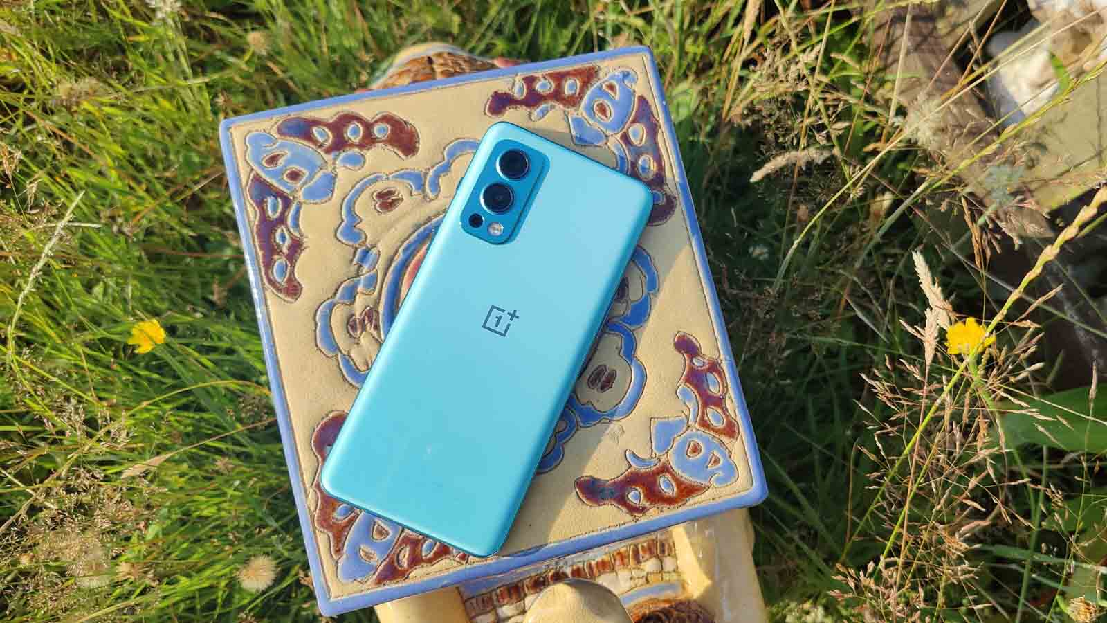 OnePlus Nord 2 First Impressions: Quite Exotic for Mid-Range