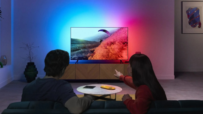 WiZ HDMI Sync Box turns your TV into a stunning light show
