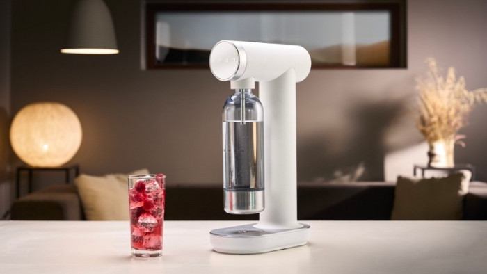 Smeg takes on SodaStream with its sparkling new Soda Maker