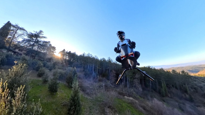 Volonaut Airbike brings hoverbikes to reality