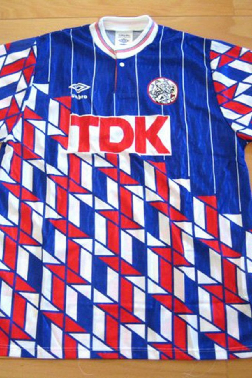 The 50 worst football kits ever